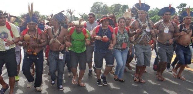 Peuples autochtones du Brésil : continuer le combat pour obtenir le respect de leurs droits