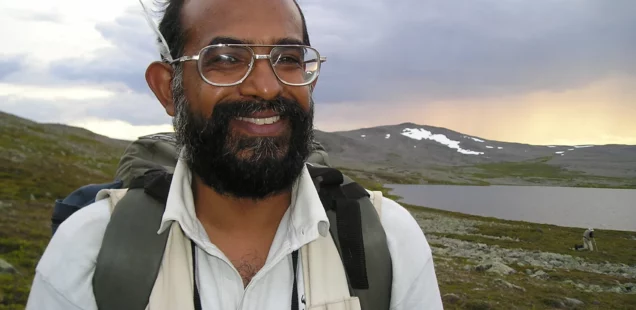 Ashish Kothari - leader visionnaire, artisan de mouvements radicaux, source d’inspiration pour des communautés qui cultivent la solidarité en leur sein et avec les autres